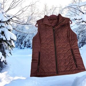 NWOT The North Face Women's Quilted Vest L